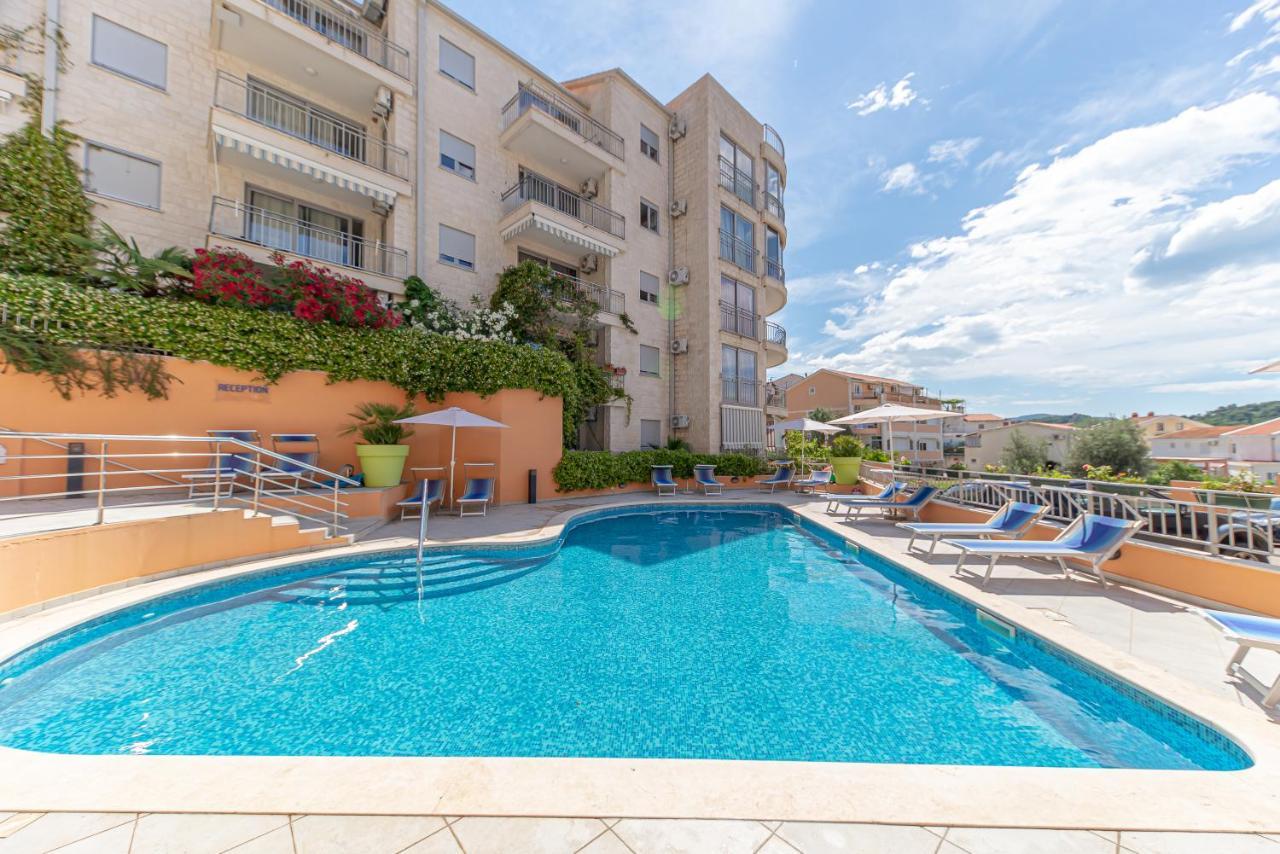 Petrovac Bay Apartments Екстер'єр фото