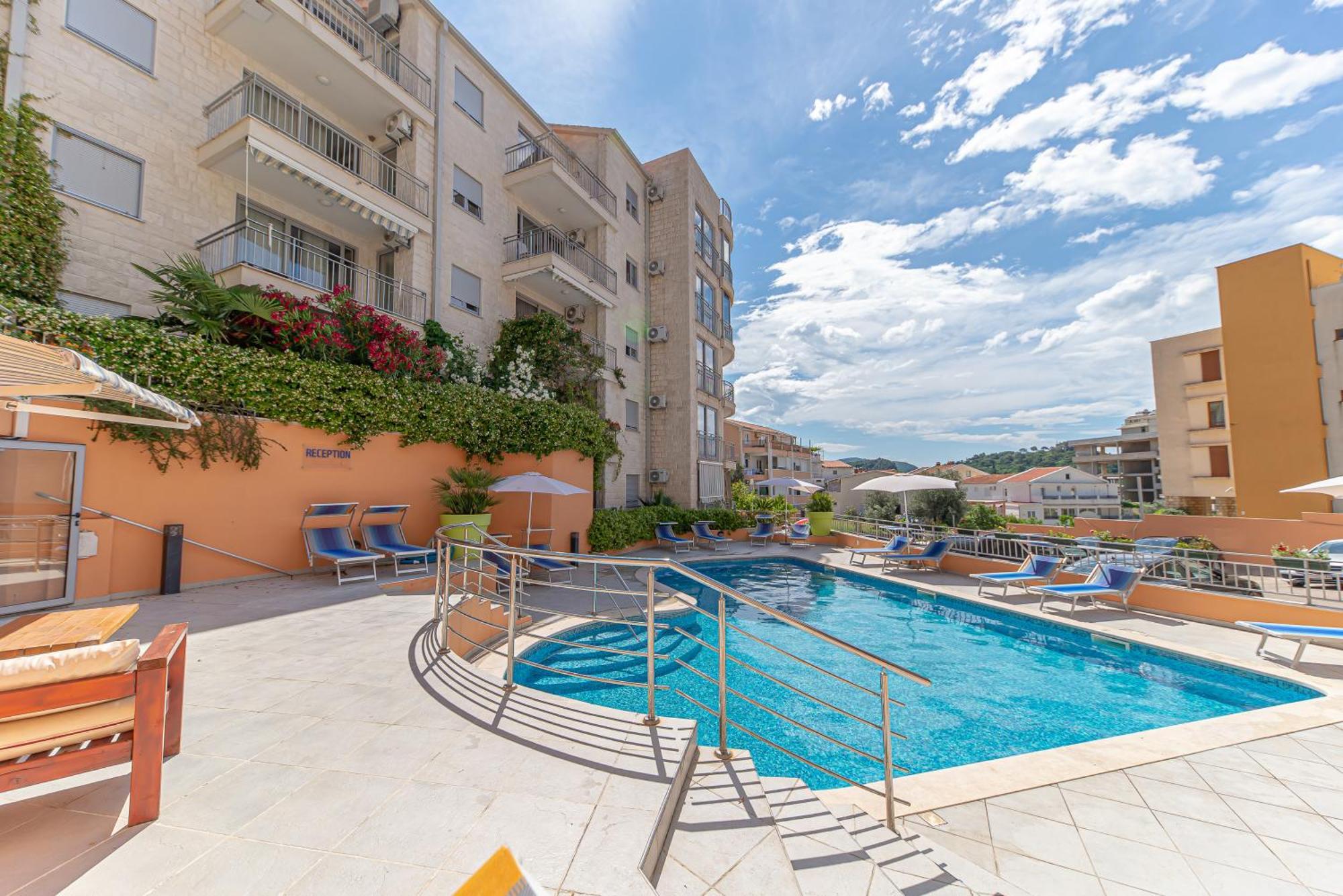 Petrovac Bay Apartments Екстер'єр фото