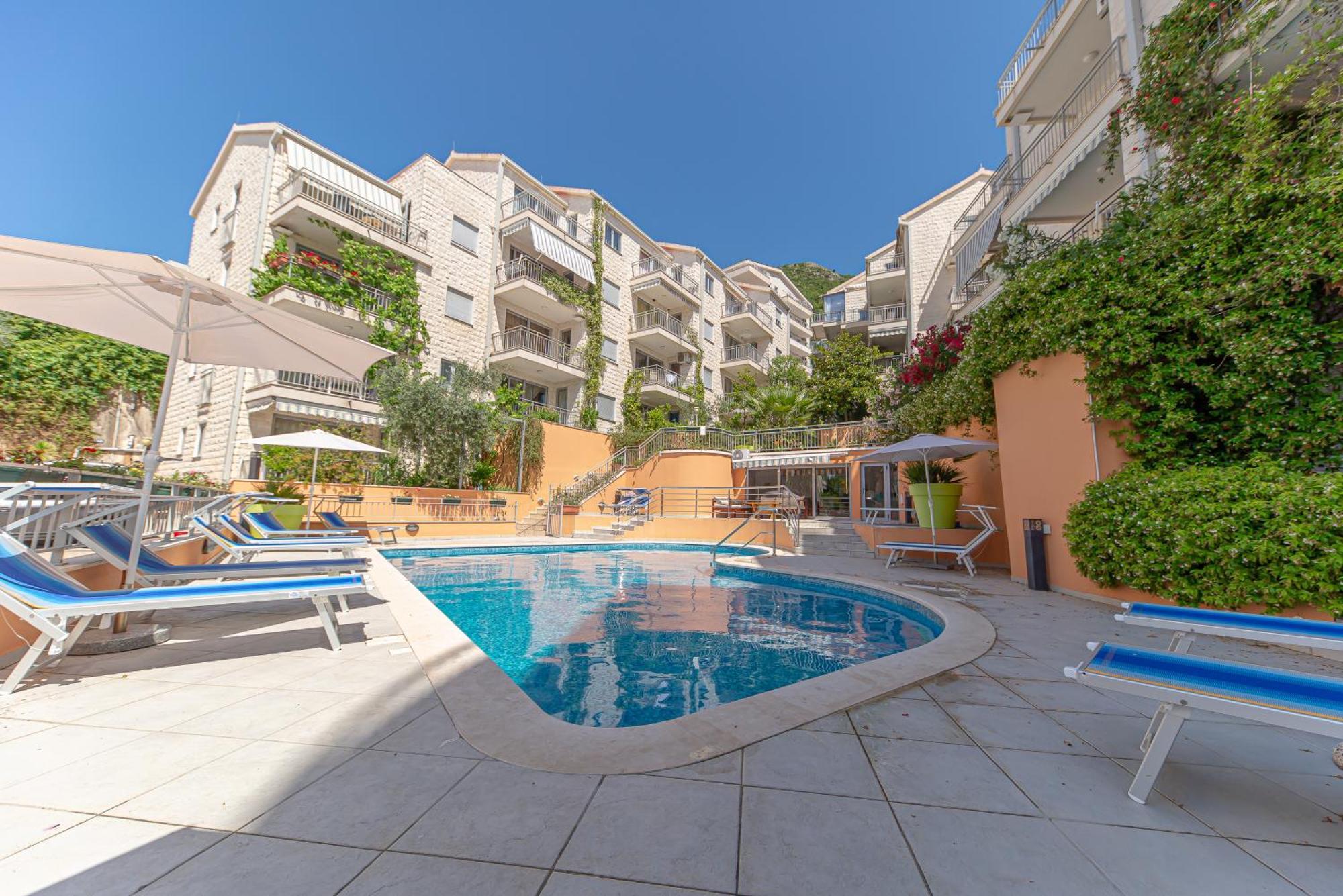 Petrovac Bay Apartments Екстер'єр фото