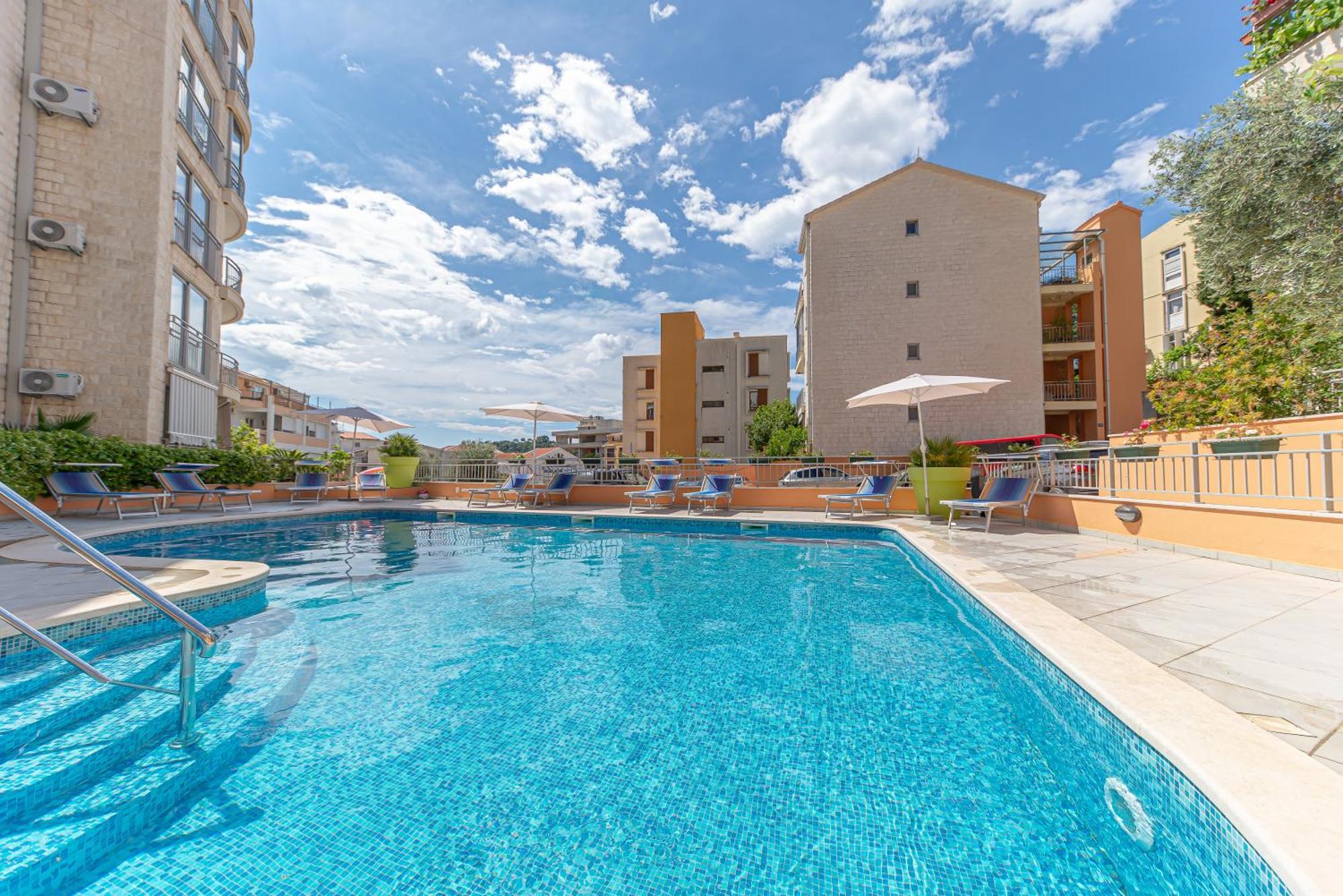 Petrovac Bay Apartments Екстер'єр фото