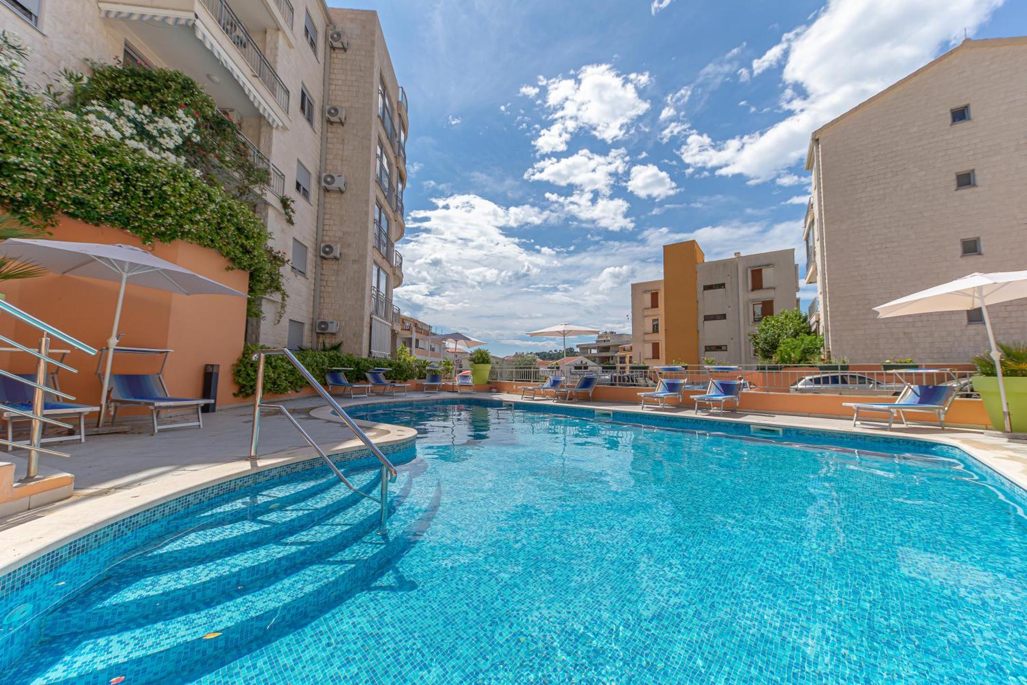 Petrovac Bay Apartments Екстер'єр фото